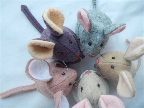 Printable Free Mouse Sewing Pattern